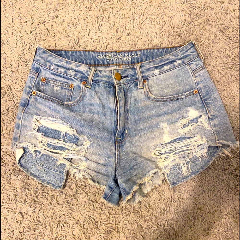 American Eagle ripped shorts